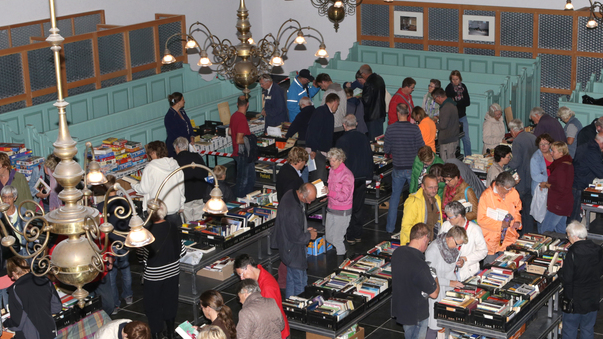 Grote Boeken en platen markt