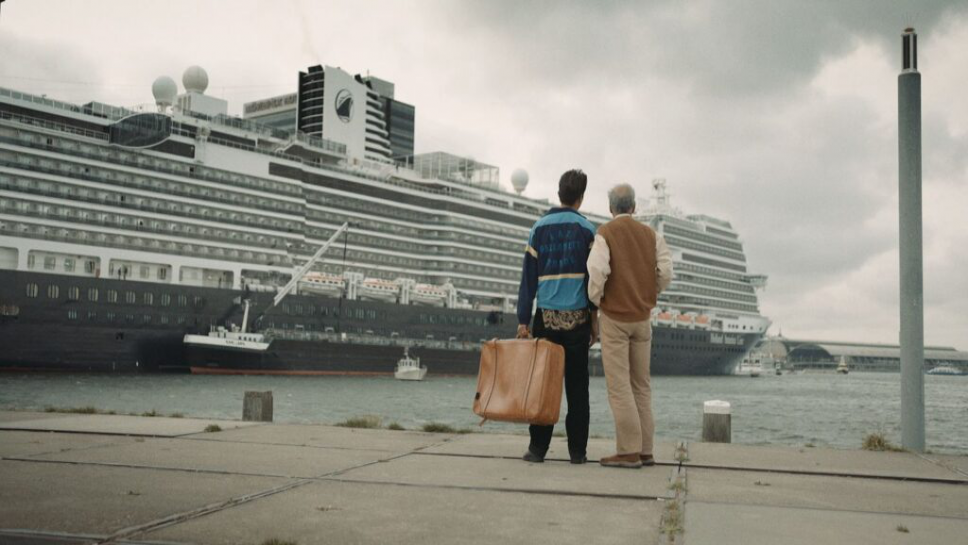 Tussen Wal en Schip – Geruisloos Indisch